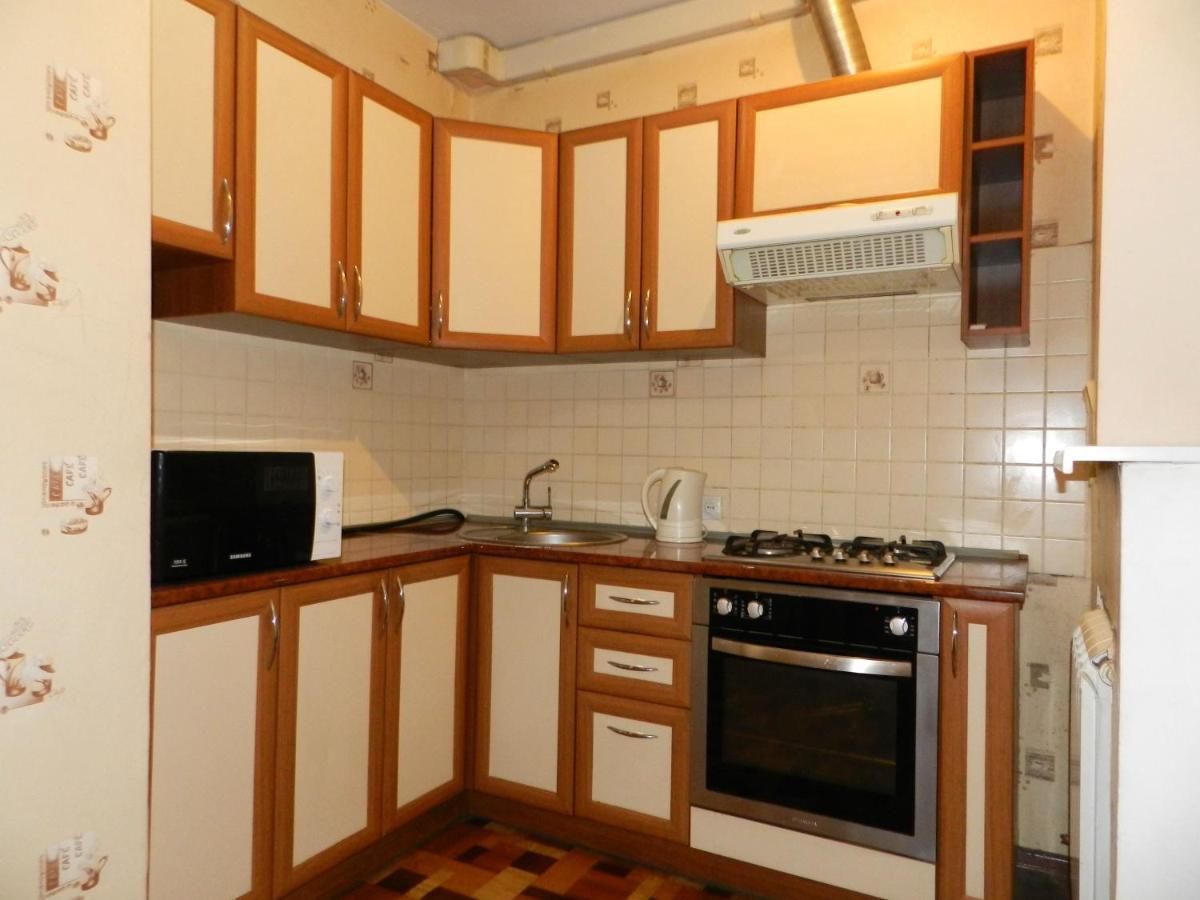 1-Room Apartment 50M2 On Metalurhiv Avenue 17, By Grandhome Zaporizhia Exterior foto